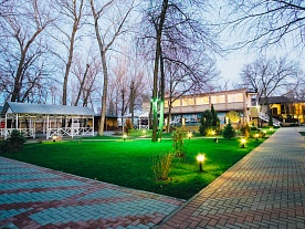 Фото территории клуба